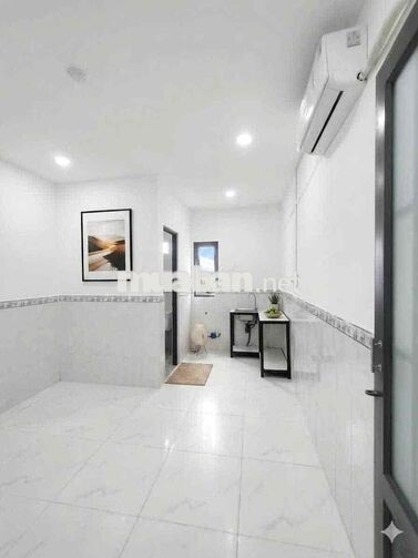 mình cần pass phòng trống vào đầu tháng 1/11