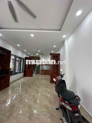 HOT HOT HOT 2,4 TỶ CÓ NGAY NHÀ 3 TẦNG- 2PN- HỒ VĂN LONG, BÌNH TÂN