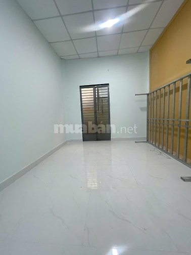 Bán nhà hẻm Tân Hương - Tân Sơn Nhì ,Tân phú ,DT: 5x5m 2 Tầng 2wc 2pn