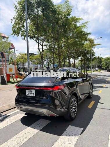 Bán Lexus RX 350 2023 Premium  đi 19.000 km