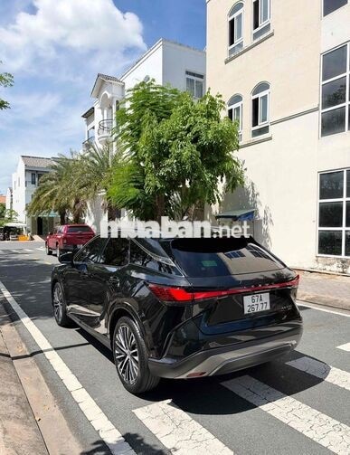 Bán Lexus RX 350 2023 Premium  đi 19.000 km