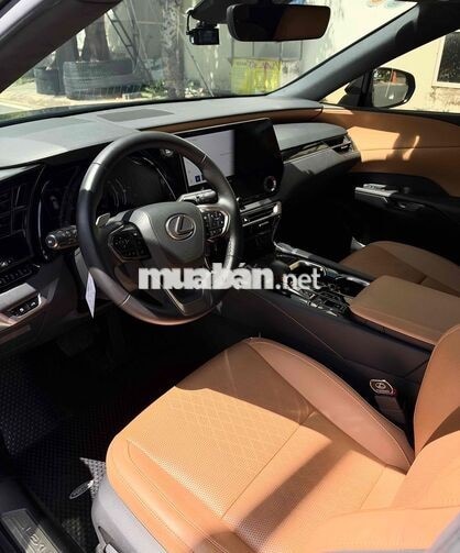 Bán Lexus RX 350 2023 Premium  đi 19.000 km