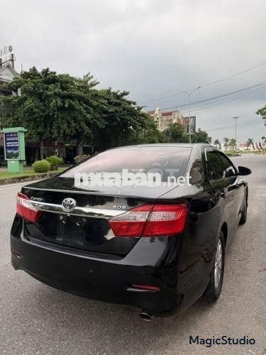 Toyota Camry 2014 2.0E Đen