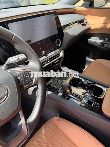 Bán Lexus RX 350 2023 Premium  đi 19.000 km
