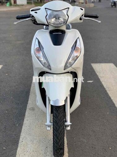 Honda Vision 2022 màu trắng