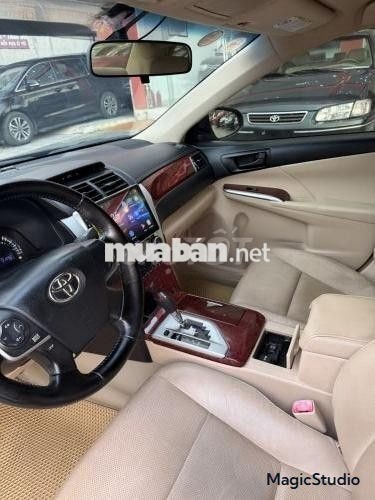 Toyota Camry 2014 2.0E Đen