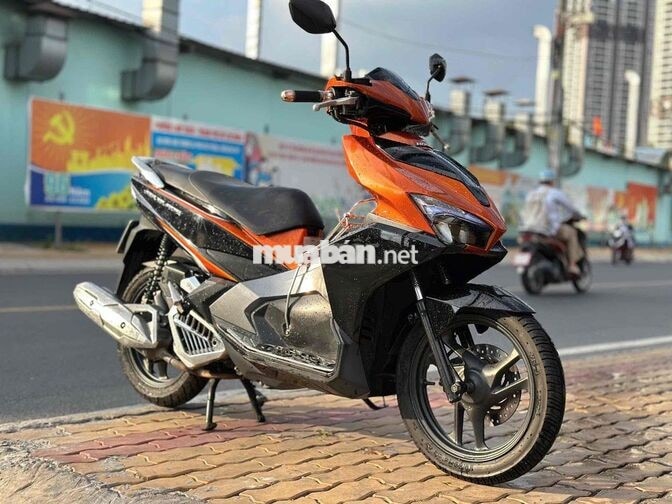🎾💕 Honda Air Blade 2016 cam đen , 1 chủ kí giấy