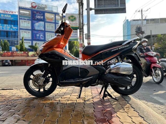 🎾💕 Honda Air Blade 2016 cam đen , 1 chủ kí giấy
