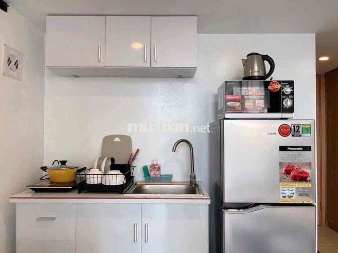 Cho thuê căn Duplex ban công, ngay Emart Phan Văn Trị