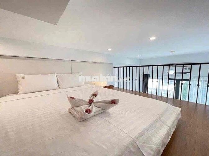 Cho thuê căn Duplex ban công, ngay Emart Phan Văn Trị