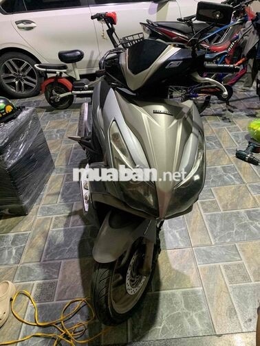 Honda Air Blade màu Ghi Xám