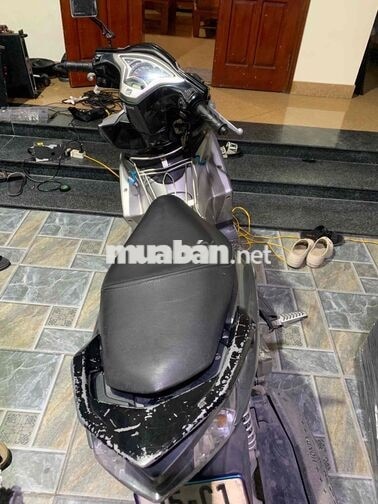 Honda Air Blade màu Ghi Xám