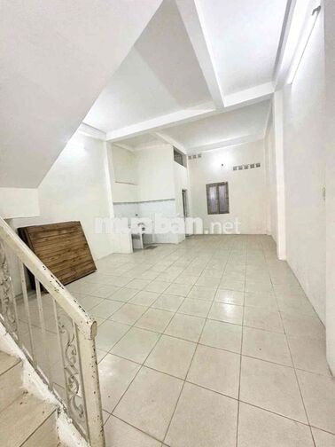 CHO THUÊ NHÀ MẶT TIỀN PHẠM VĂN BẠCH TÂN BÌNH GẦN GÒ VẤP