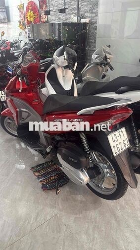 Honda Air Blade 125 màu Đỏ