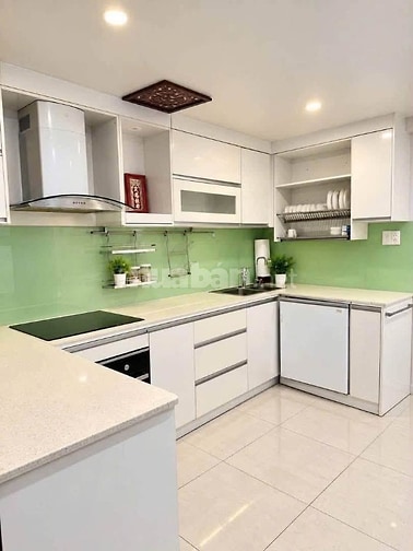 Chính chủ bán nhà hẻm 601/ CMT8 Q.10 - hẻm thông - 53m2 đất - chỉ 8,8T