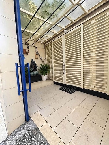 Chính chủ bán nhà hẻm 601/ CMT8 Q.10 - hẻm thông - 53m2 đất - chỉ 8,8T