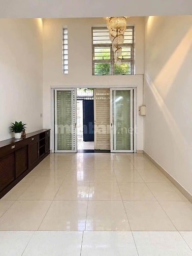 Chính chủ bán nhà hẻm 601/ CMT8 Q.10 - hẻm thông - 53m2 đất - chỉ 8,8T