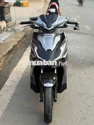Honda Air Blade 2022 xám bạc đen