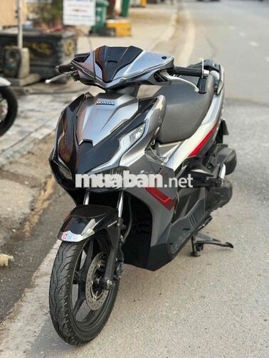 Honda Air Blade 2022 xám bạc đen