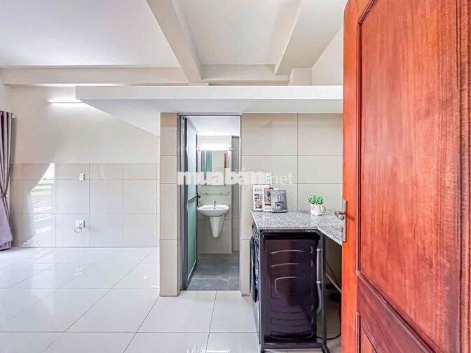 SIÊU PHẨM STUDIO BAN CÔNG FULL NT NGAY UEH, VĂN HIẾN