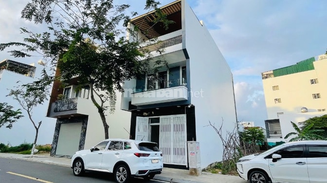 Nhà phố 3 tầng đối diện công viên - KĐT VCN Phước Long 1, Nha Trang