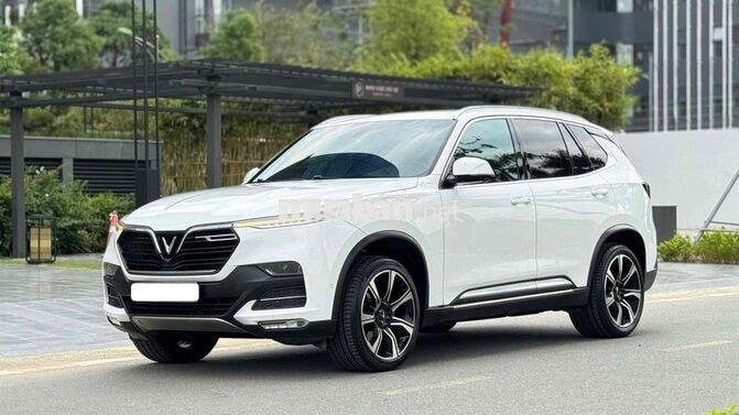 VinFast Lux SA 2021 Premium 121811 km Trắng