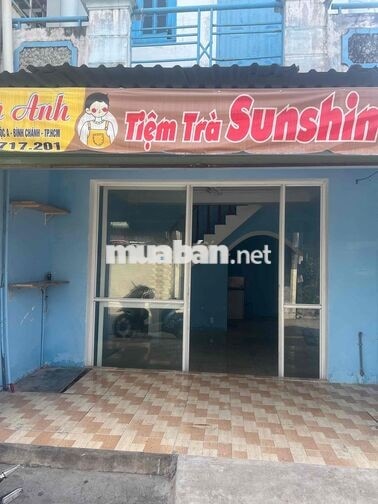 nhà mặt tiền cách trường học 50 m