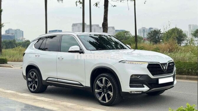 VinFast Lux SA 2021 Premium 121811 km Trắng