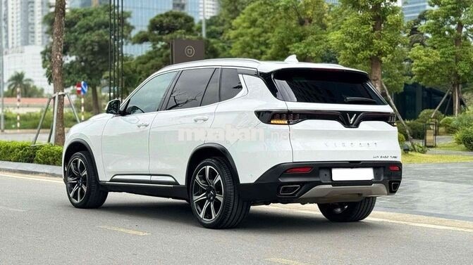 VinFast Lux SA 2021 Premium 121811 km Trắng
