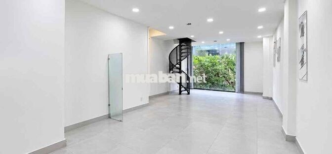 Cho thuê nhà đẹp mặt tiền Cư Xá Bắc Hải Q10 - 3 tầng ngang 5m - 28tr