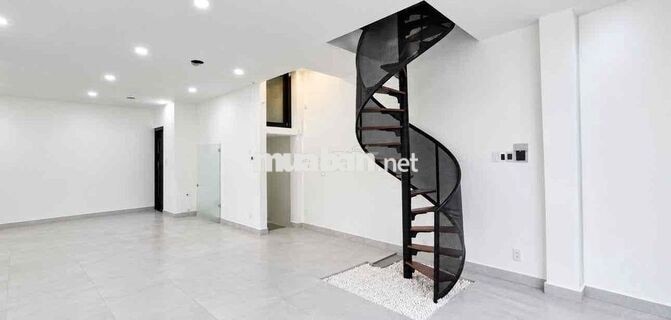 Cho thuê nhà đẹp mặt tiền Cư Xá Bắc Hải Q10 - 3 tầng ngang 5m - 28tr