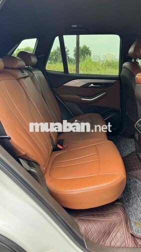 VinFast Lux SA 2021 Premium 121811 km Trắng