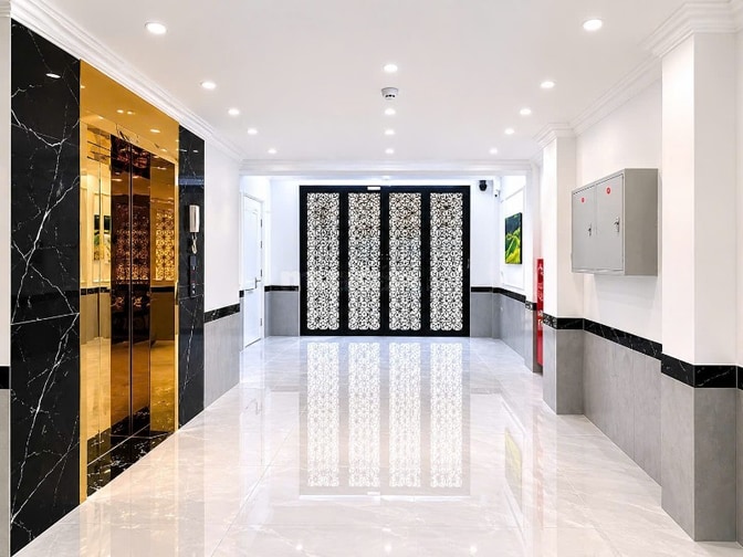 Bán nhà phố Trương Định Hà Nội, 8 tầng thang máy