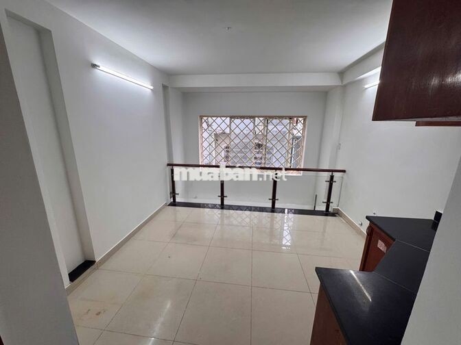 Cho thuê nhà sát MT Trần Khắc Chân Q.1 4x9m 4 tầng giá 17 triệu TL 