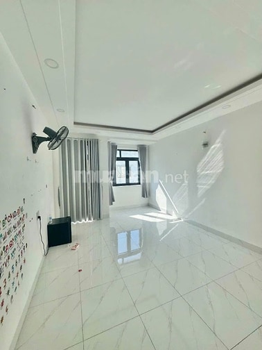 Nhà riêng 1/Phan Xích Long, 2PN-Full nội thất, giá 14.5 tr/th