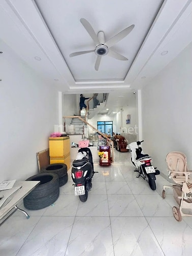 Nhà riêng 1/Phan Xích Long, 2PN-Full nội thất, giá 14.5 tr/th
