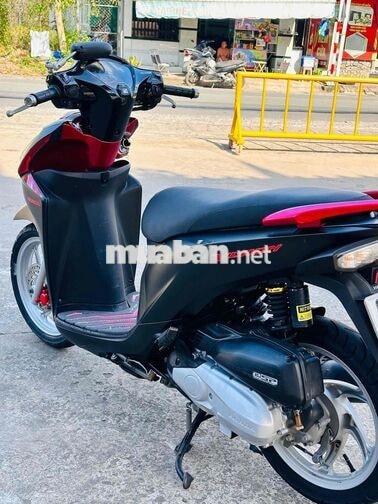 Honda Vision Đen đỏ
