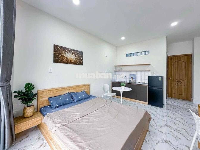 Căn hộ mới 100% ban công 38m2 máy giặt riêng ngay Trường Sa giáp Q1,3