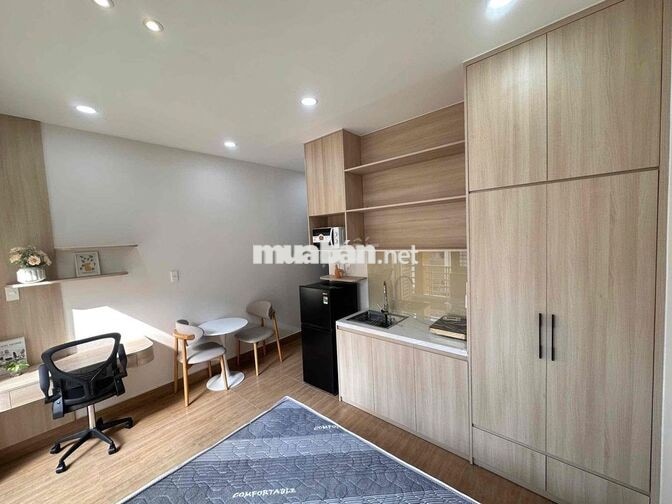 Căn hộ ban công mới 100% ngay Lê Văn Sỹ - Phú Nhuận giáp Quận 3