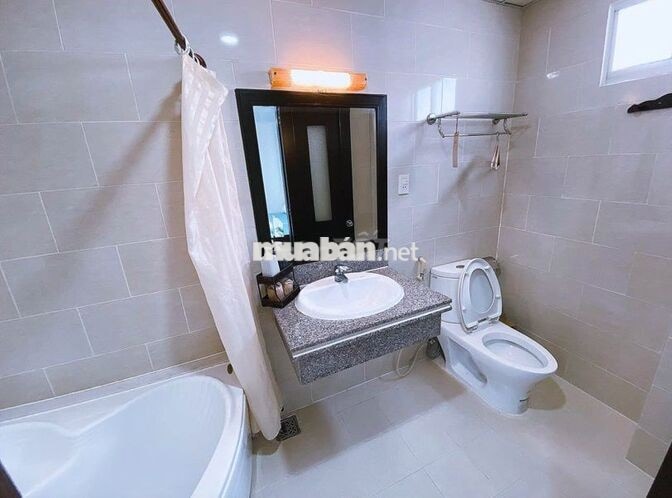 Phòng - Ngay Nhà Thờ Ba Chuông, Ngã 4 Trần Quang Diệu, Quận 3