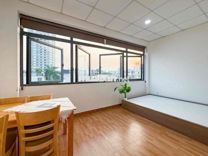 Khai trương căn hộ 40m2 cửa sổ thoáng ngay Thích Quảng Đức gần Sân Bay