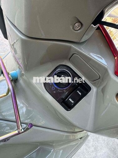 Honda Air Blade 125cc xám đỏ