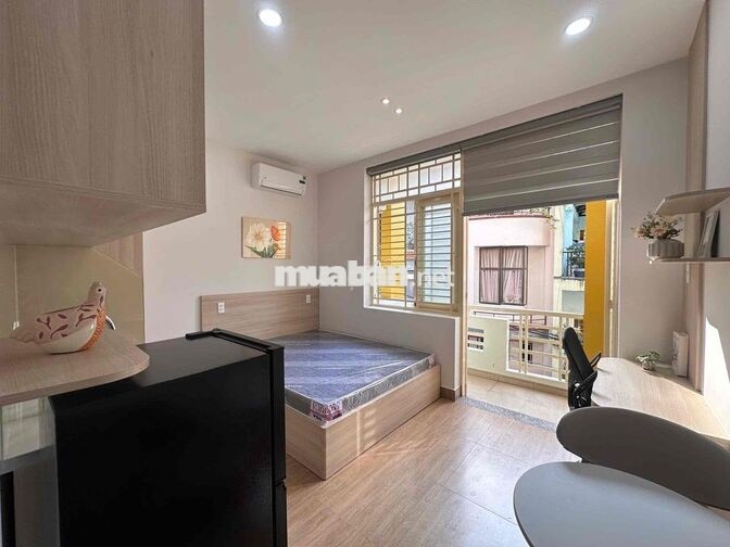 Căn hộ ban công mới 100% ngay Lê Văn Sỹ - Phú Nhuận giáp Quận 3