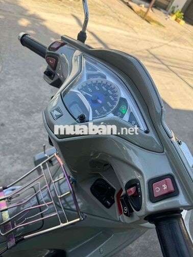 Honda Air Blade 125cc xám đỏ
