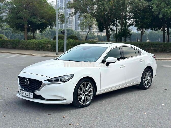 MAZDA 6 2022 2.0PREMIUM TCCC 4 VẠN KM TRẮNG