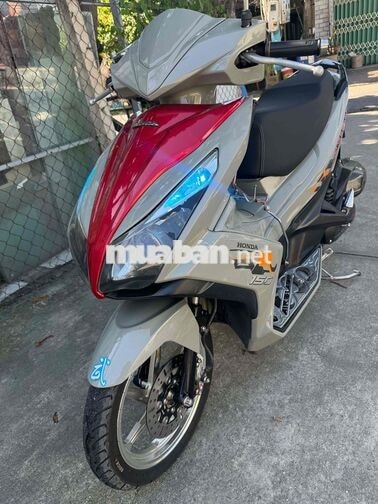 Honda Air Blade 125cc xám đỏ
