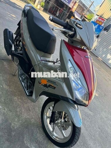 Honda Air Blade 125cc xám đỏ