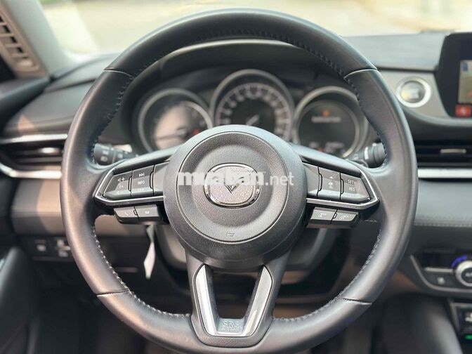MAZDA 6 2022 2.0PREMIUM TCCC 4 VẠN KM TRẮNG