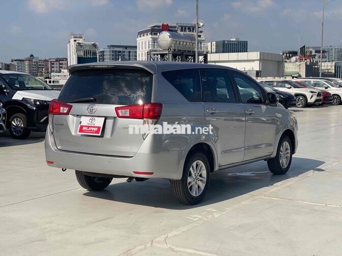 Toyota Innova 2017 2.0E MT 89.000km Bạc