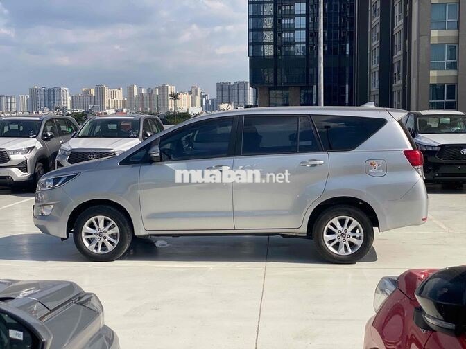 Toyota Innova 2017 2.0E MT 89.000km Bạc